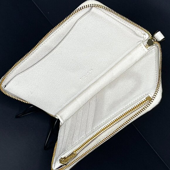 COACH WHITE LEATHER PURSE WALLET GLASSES BUNDLE ***feel free to make an offer*** - Picture 10 of 15